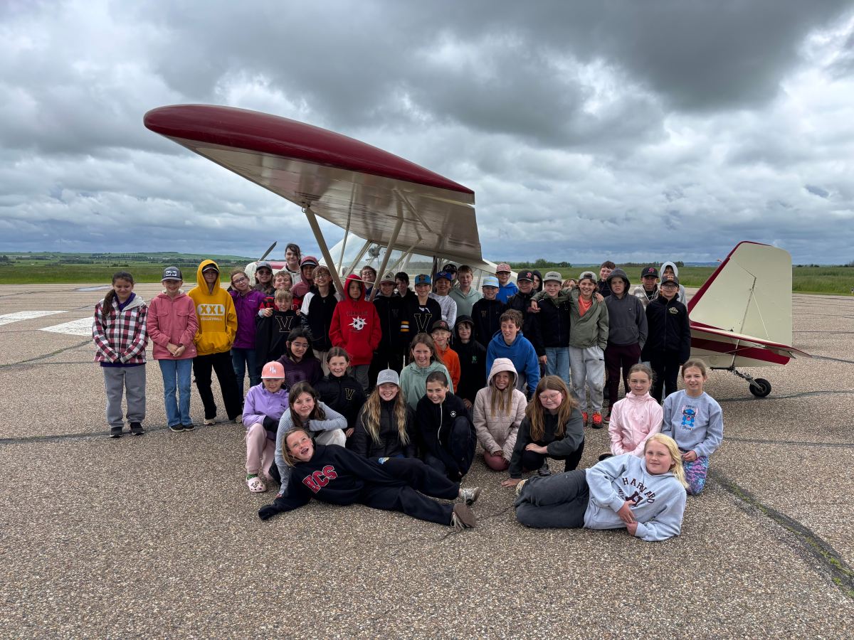 VES Grade 5 Airport&nbsp;Tour